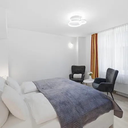 Kwatera prywatna Ascania, 1 *